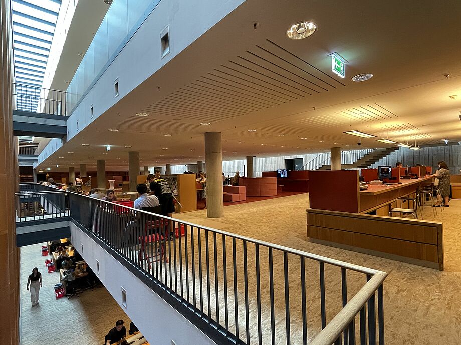 Blick in die neue Mediathek mit Digitalisierungsbar rechts